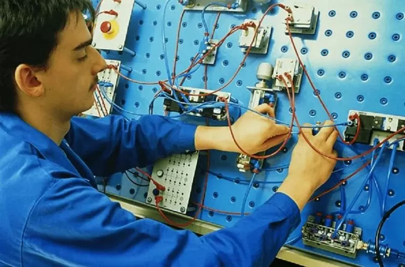 Ремонт и обслуживание телекоммуникационного оборудования и базовых станций в городе Воронеж